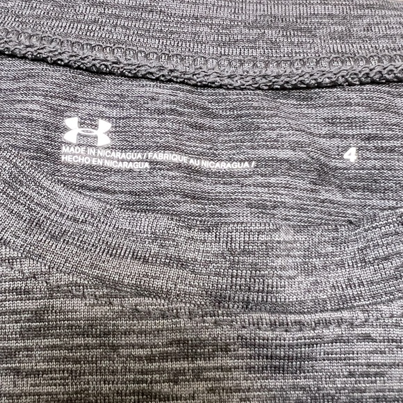 UNDER ARMOUR || Toddler Boys (4T) Short Sleeve Athletic Tee - Picture 4 of 4